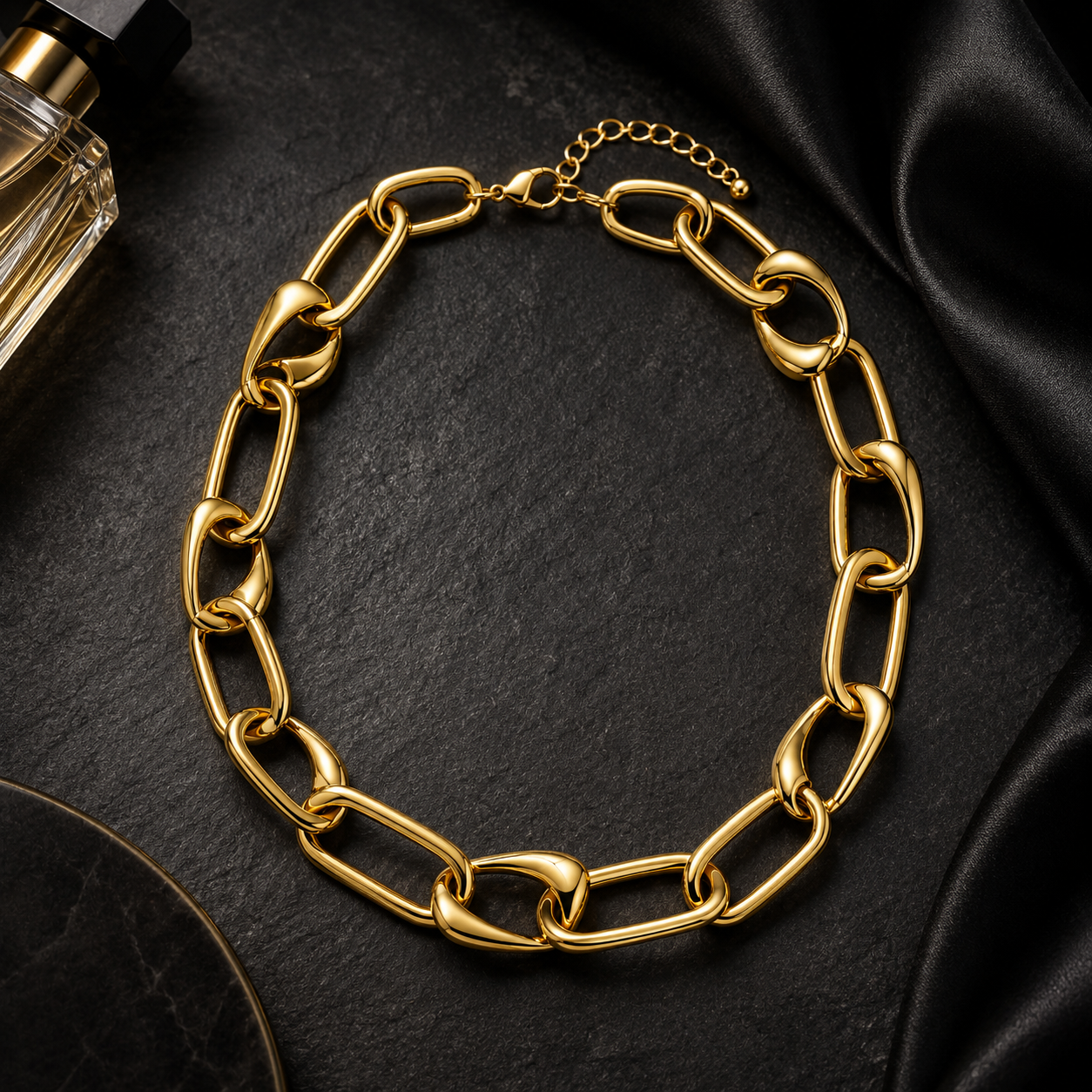 Sculpted Link Chain Necklace